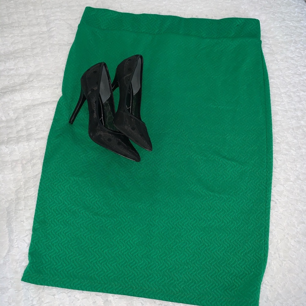 🤍Green Straight Skirt🤍
